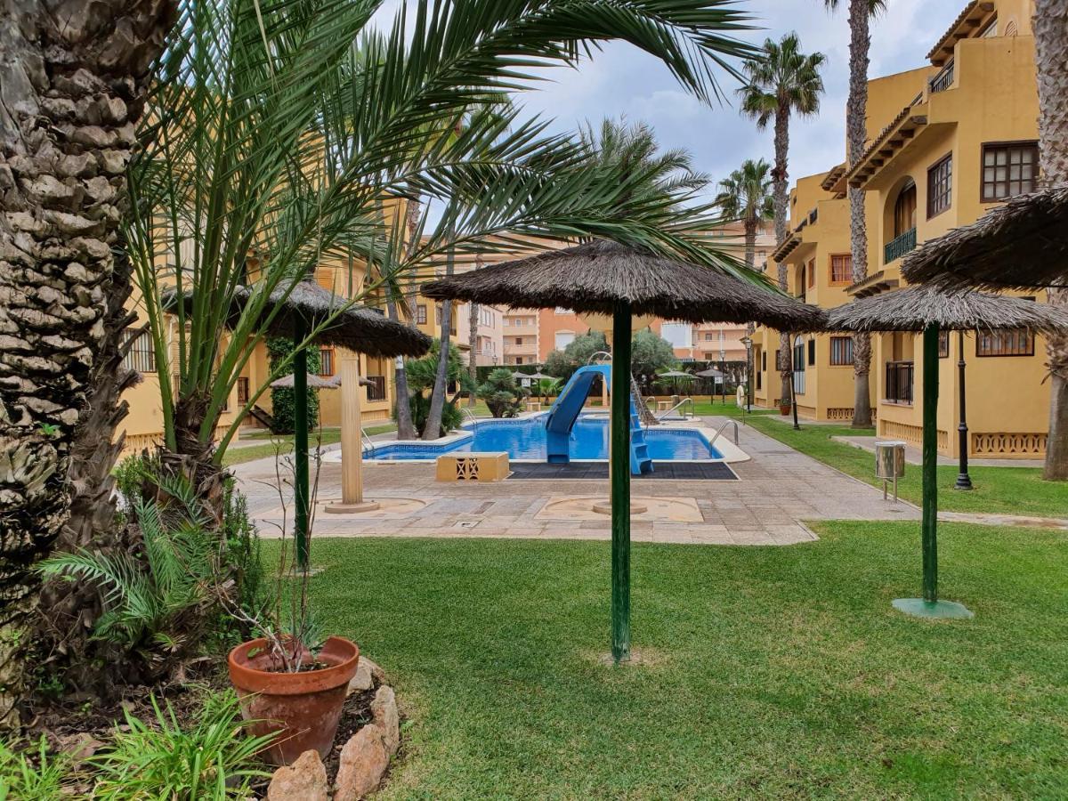 Modern Apartment Near The Beach La Mata  Exterior photo